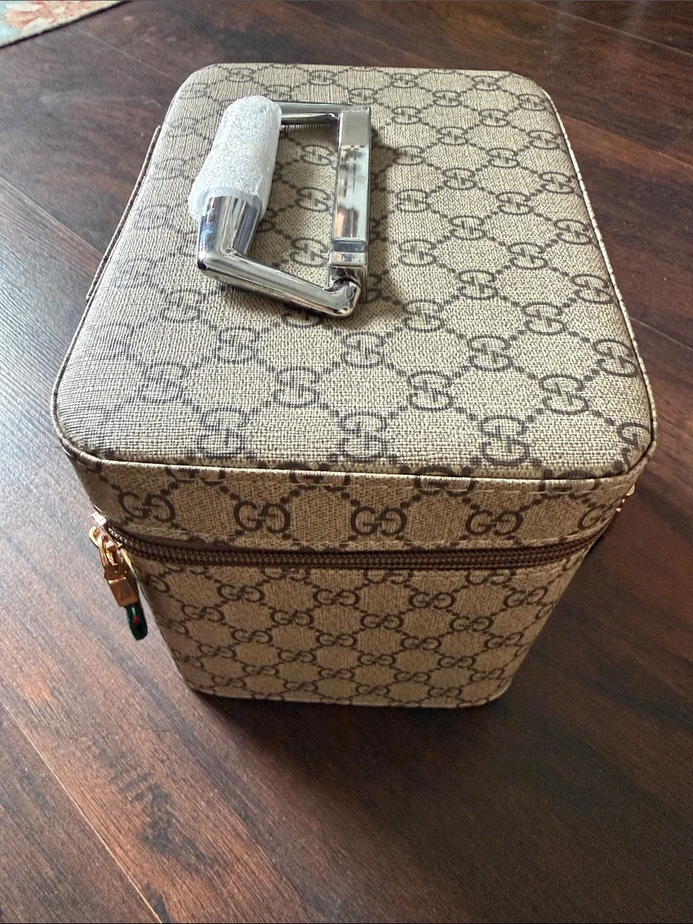 Beige GG Canvas Vanity Case with Green and Red Stripe NEW